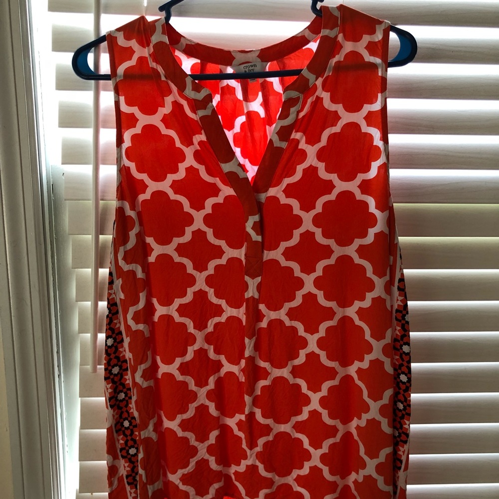 Crown and Ivy tank